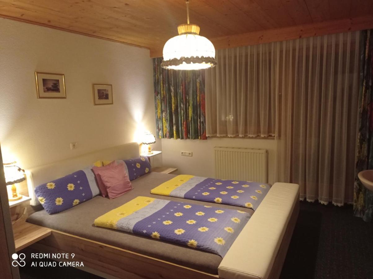 Haus Sonnenschein * Holzgau